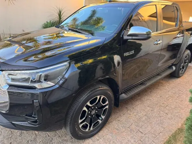 Toyota Hilux CD SRX Limited 4X4 2.8 TDI Die.aut 2023