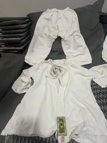 Kimono Karatê Infantil Tamanho M2