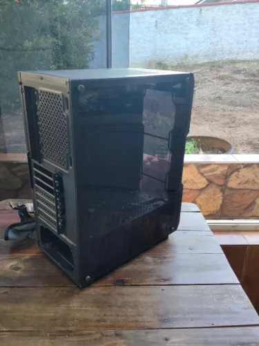 Gabinete Gamer Darkflash + Combo 5 Fans Led Vermelho (Só ligar!)
