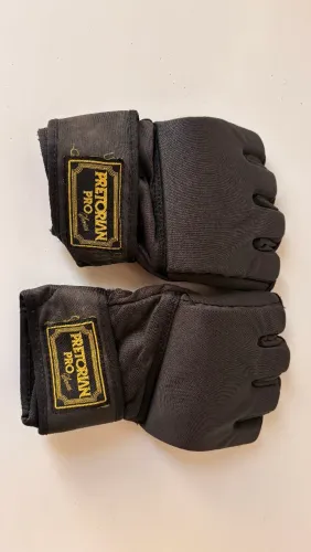 Dois pares de luvas MMA superpromoção 