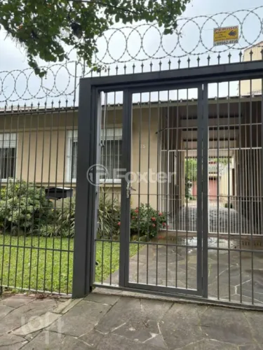 Casa à venda Avenida Assis Chateaubriand, São Sebastião - Porto Alegre