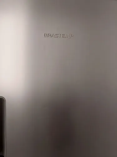 Geladeira Brastemp em excelente estado de conservação
