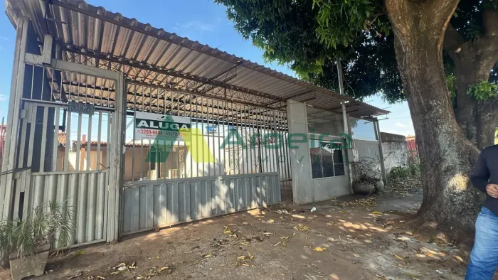 ALUGA-SE IMÓVEL COMERCIAL AV. OLAVO BILAC