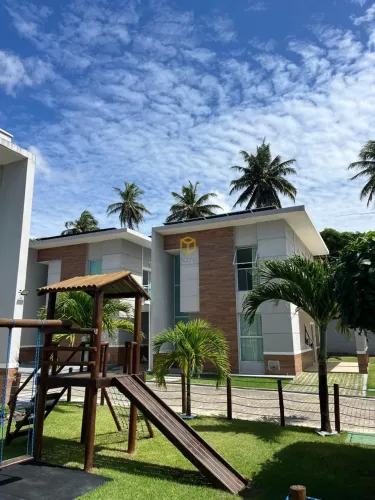 Casa á venda no Condominio BELLO VILLAGE no Eusébio.