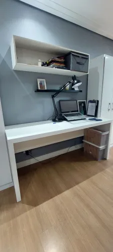 Mesa Tok e Stok 1,63x0,60 MDF