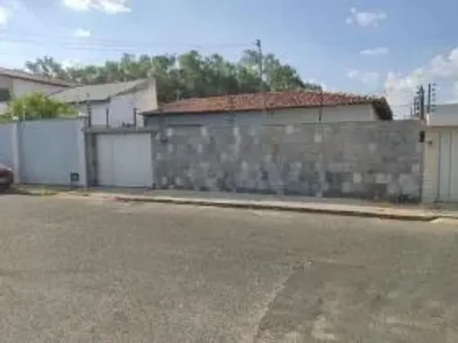 Excelente Casa a venda em TERESINA