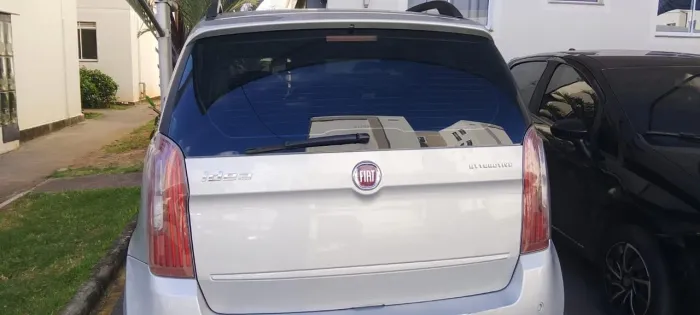 Fiat Idea Attractive 1.4 Fire Flex 8V 5P 2011