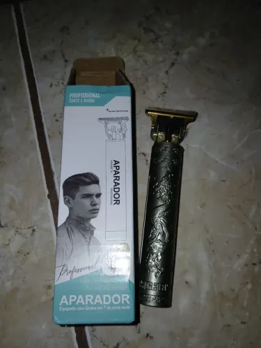 VENDO APARADOR DE CABELO E BARBA - NOVO!