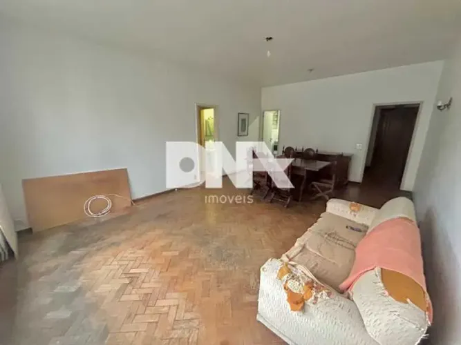 Apartamento : / Residencial / Copacabana