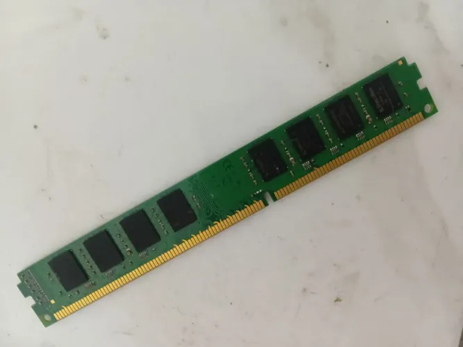 Memória. Kingston  4g