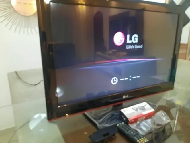 TV 32" LED 3D LG 32LM3400 
