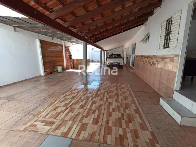 Casa à venda, 2 quartos, Bom Jesus - Uberlândia/MG - Rotina Imobiliária