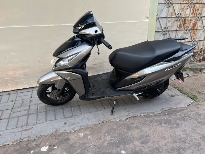 Elite