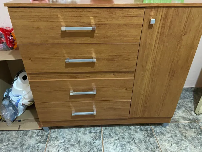 Cômoda a venda