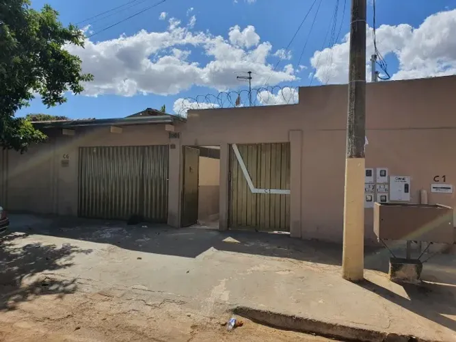 Vendo 4 casas com Renda no mesmo lote Vila Brasilia