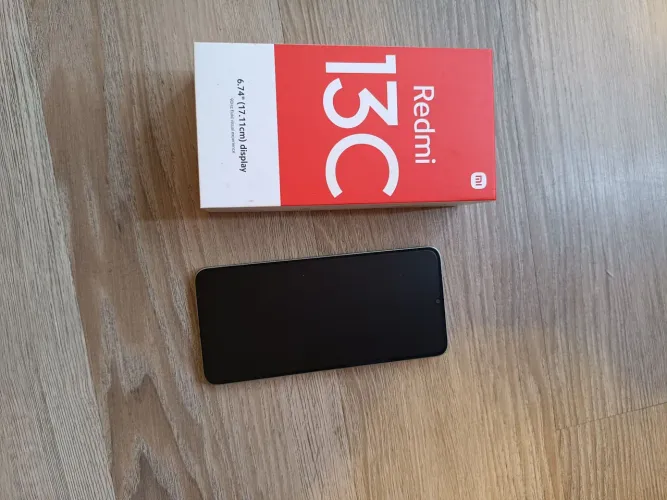Smartphone redmi 13C 4 RAM 256 Gb