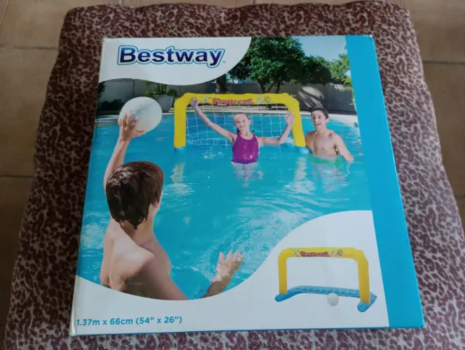 Trave Inflável Bestway pra Piscina (1 TRAVE ecom Bola) Novo na Caixa 90,00 reais 