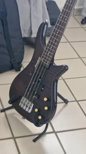 Baixo Stringberg USA(blindado) + Capa + Cube baby bass + suporte + 2 cabos P10.