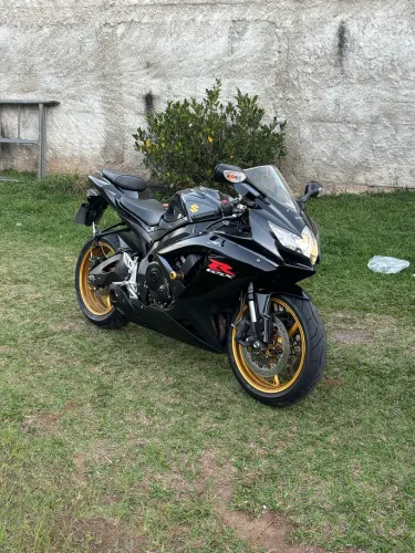 GsxR Srad 750