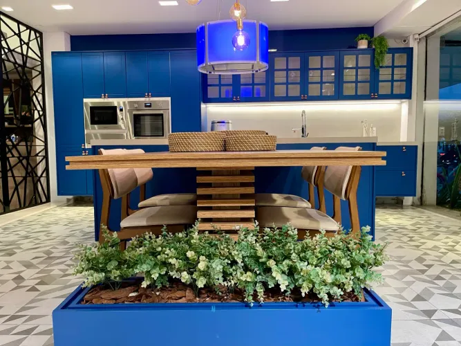 ? COZINHA PLANEJADA DE SHOWROOM - ESTILO PROVENÇAL ?