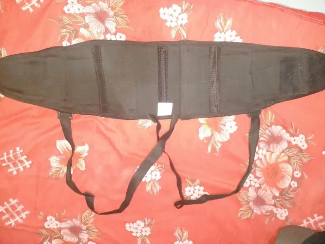 Vendo cinta, pra quem pega peso no serviço nova nunca usada.