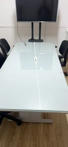 MESA DE ESCRITORIO OVAL SEM O VIDRO