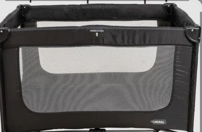 Berço portátil semi-usado novo C/ Colchão