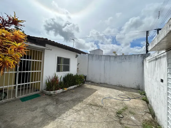 Oportunidade no Eustáquio Gomes: Casa com Quintal Amplo por R$ 200 Mil