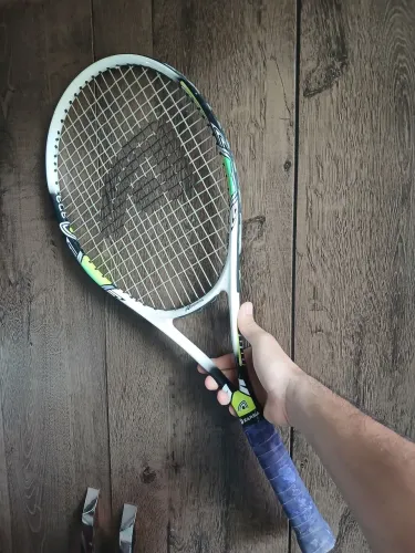 Raquete de Tenis
