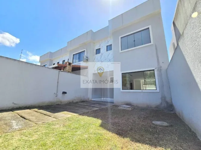 Casa 4 quartos com quintal, Colinas - Rio das Ostras/RJ