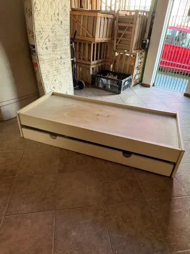 Cama Extensível de Madeira Maciça - Vira Cama de Casal