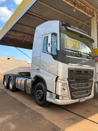 Volvo FH 460 6x4 ano 2018 único dono 