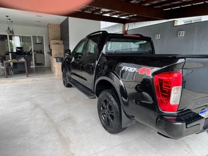 Nissan Frontier Pro4x CD 4X4 2.3 Bi-TB Die. AUT 2023
