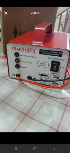 Carregador de bateria veicular