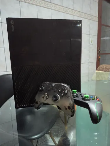 Xbox ONE 500GB + FC 27