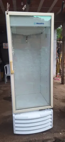 Geladeira expositora metalfrio MOD. VB40 Motor novo,borracha da porta nova carenagem vova