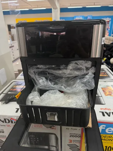 Fritadeira nova na caixa com nota compra dia 21/7