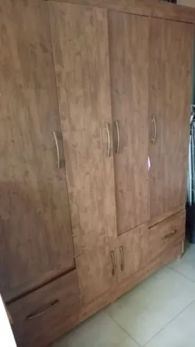 Vendo guarda roupa 