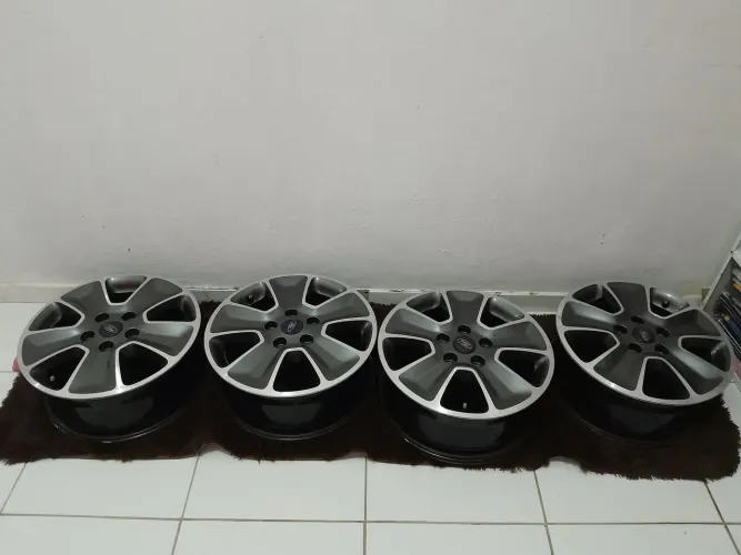 Roda de liga leve R16 