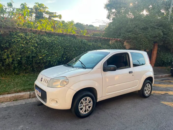 Fiat Uno Vivace 1.0 EVO Fire Flex 8V 3P 2014