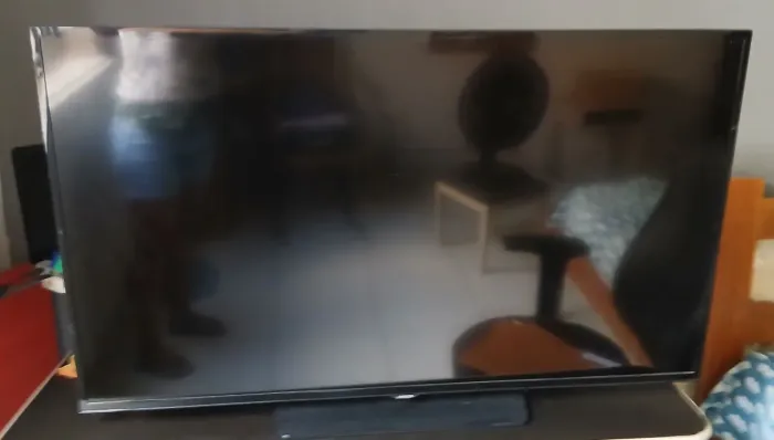TV Samsung 48 polegadas: para retirada da placa.