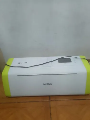 Máquina de corte brother