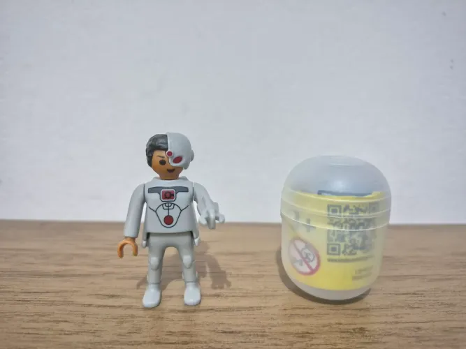 Playmobil Cyborg Kinder Ovo 