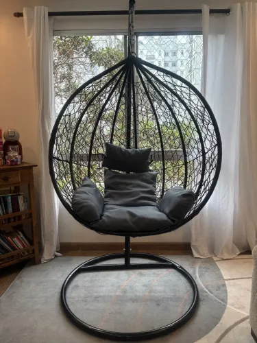 Vendo Cadeira de Balanço Suspensa - Semi Nova ?