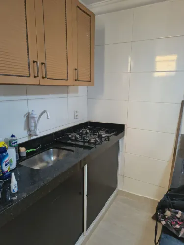 Alugo apartamento de quarto, sala, cozinha e banheiro. CONDOMÍNIO INCLUSO! * Marli