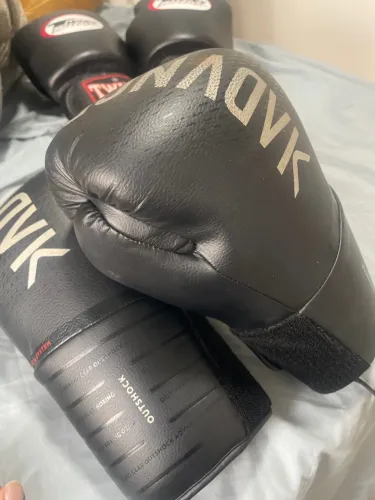 Luva Outshock 12oz