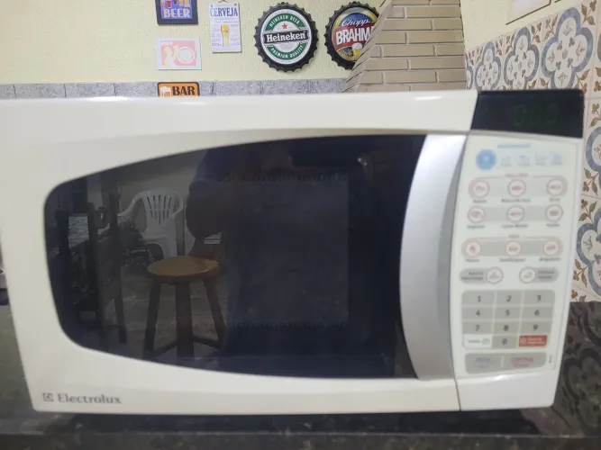 Microondas Eletrolux 18lt