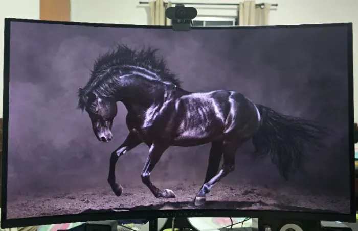 Monitor Gamer Alienware 32" 4K UHD (3840 x 2160) - 240Hz - QD-OLED Curvo