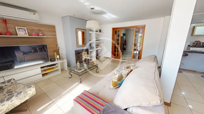 Casa à Venda codigo: 106059