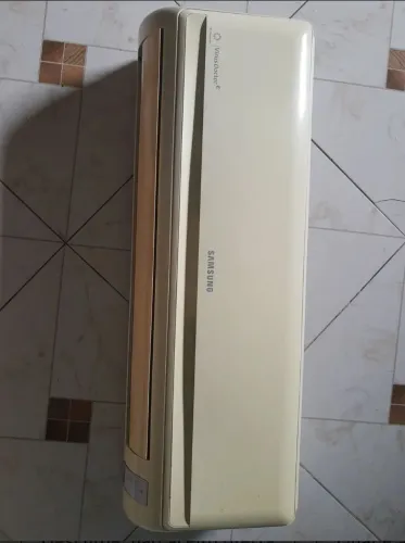 Ar condicionado da marca Samsung digital